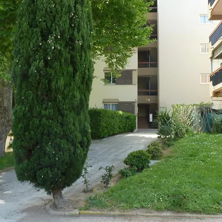 Grand T2 Classe 4 Etoiles - Plein Sud Et Tres Calme Au Lavandou *